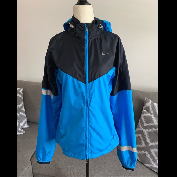 New NIKE Vapor Running Jacket Medium